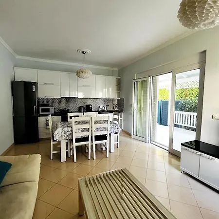 فيلة Shera - Ii Plazhi San Pietro