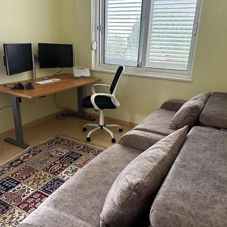 Shera - Ii فيلة Plazhi San Pietro