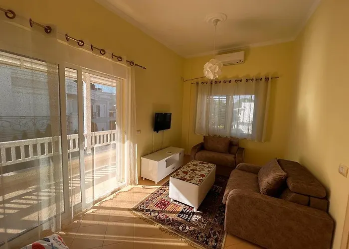 Shera - Ii * Plazhi San Pietro